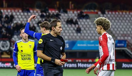 🎥 | TOP Oss-speler Amine Rehmi deelt keiharde elleboog uit en mag gaan douchen