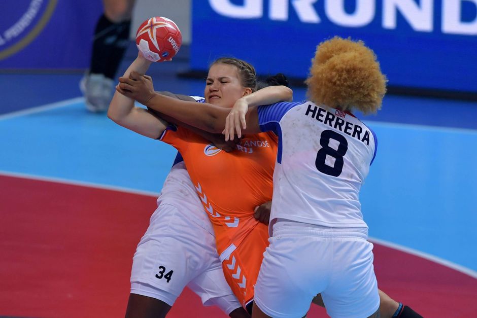 🎥 | Nederlandse handbalsters maken gehakt van Cuba op WK