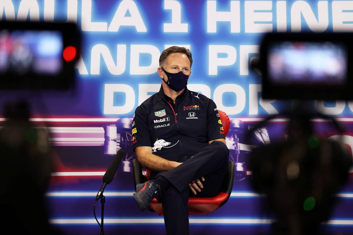 Red Bull-baas Horner na strijd met Hamilton: ‘Max ging er helemaal voor’