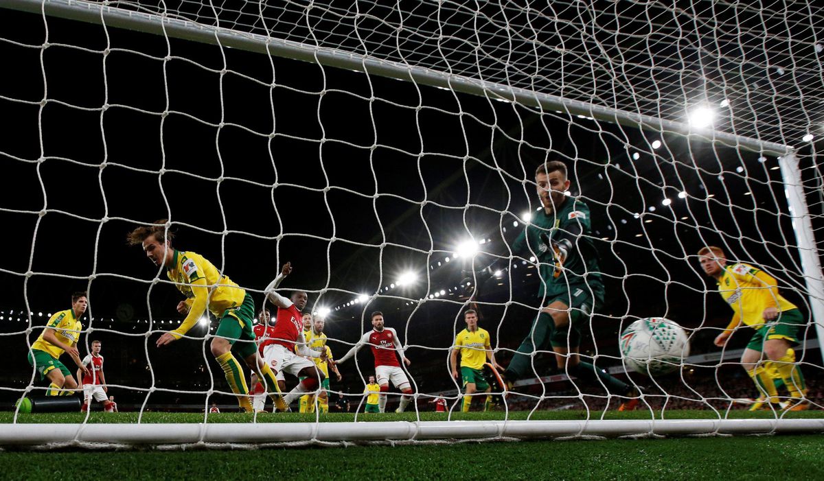 Arsenal pas na verlenging langs Norwich City