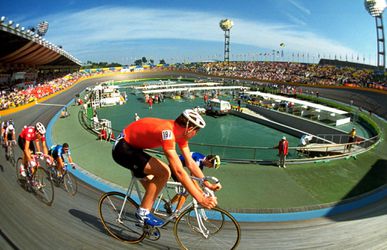 Oud-baanwielrenner Leo Peelen (48) overleden in catacomben Omnisport