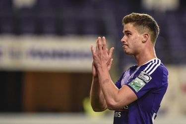 Scouts Everton op de tribune voor Dendoncker