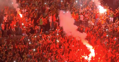WOW! Op deze manier werd Falcao gepresenteerd bij Galatasaray (video)