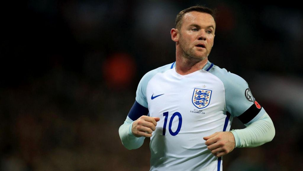 'Dronken' Rooney biedt excuses aan voor gedrag