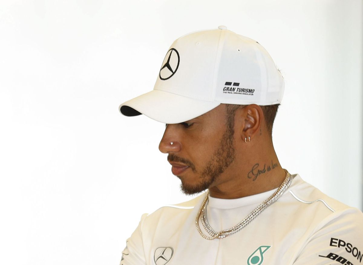 Hamilton: 'Als het op deze manier doorgaat wordt het lastig om te winnen'