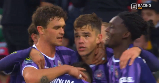 🎥​ | Wéér een goal voor Thijs Dallinga: Toulouse speelt 1-1 tegen Lille