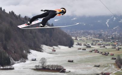 Japanner springt het verst bij traditionele nieuwjaarsspringen Garmisch