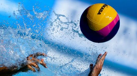 Waterpolosters op cruisecontrol naar halve finale World League