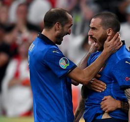 Giorgio Chiellini en Leonardo Bonucci vrienden voor het leven:  ook samen op vakantie