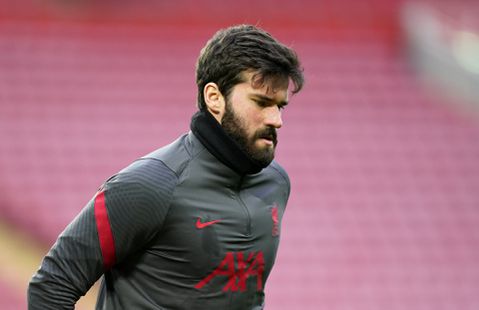 🎥 | Man City wint van Liverpool door deze 2 DIKKE fouten van Alisson Becker