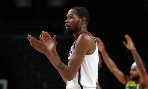 TeamUSA geeft na de rust gas, walst over Australië heen en heeft finaleplek binnen