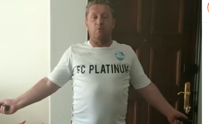 🎥 | Lekker een minuutje touwtjespringen met The Champ