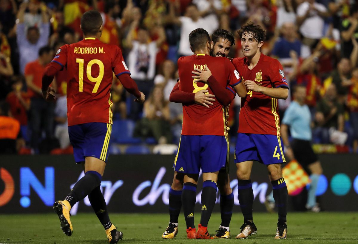 Spanje gaat in november voor de fun ballen tegen Rusland en Costa Rica