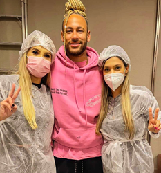 📸 | Social media geniet van nieuw kapsel Neymar: 'Dreads? Pleeborstel? Wat doet hij?'