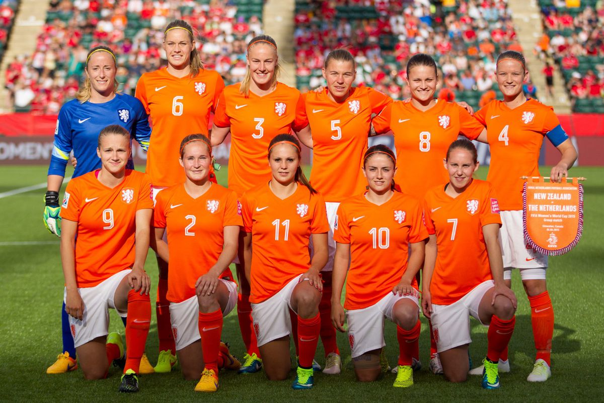 🎥 | Precies 5 jaar geleden debuteerden de Oranje Leeuwinnen op een WK