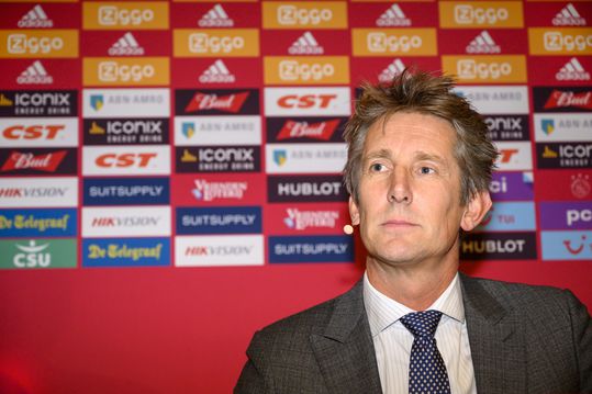Directeur Van der Sar over zijn toekomst bij Ajax: 'Ik wil wel een keer weg'
