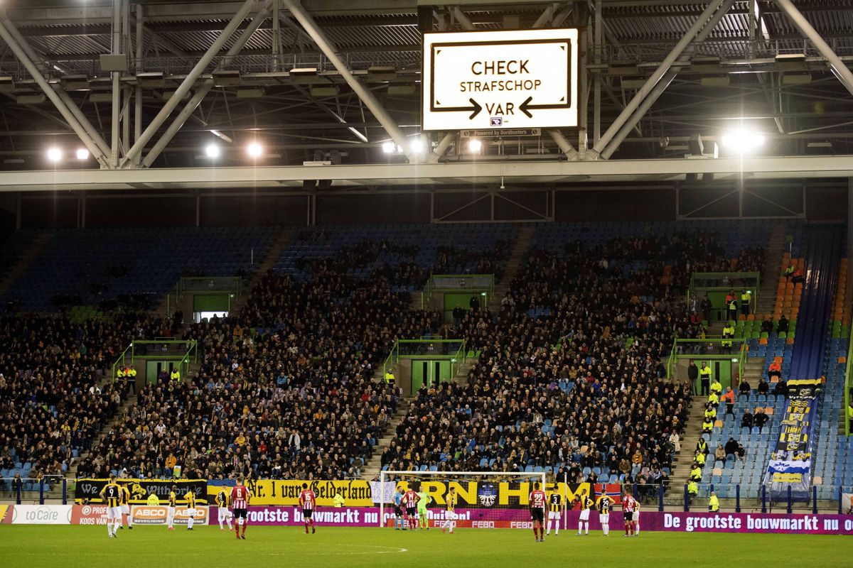 Vitesse klopt bij KNVB aan met vragen over de VAR