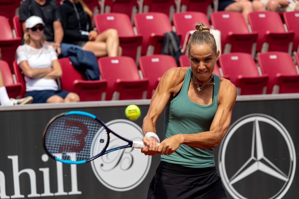 Rus mept zich met volle overtuiging naar volgende ronde bij WTA Palermo