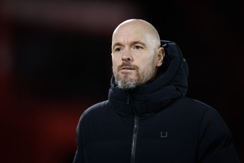 Erik ten Hag krijgt steun van oud-speler, maar Britse media vrezen: 'Ondergang dichtbij'