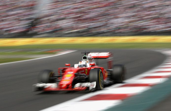 Woedende Vettel: 'Je moet mijn frustaties begrijpen'