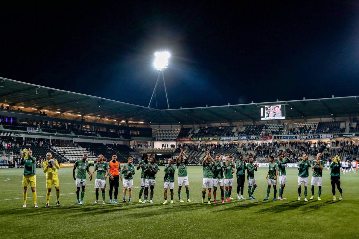 PSV-trainer Van Bommel is trots op zijn jongens: ‘Heracles-uit win je niet zomaar’
