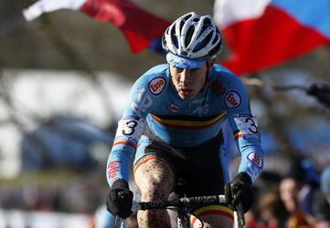 Brico Cross prooi voor Laurens Sweeck bij afwezigheid toppers, David van der Poel 3e