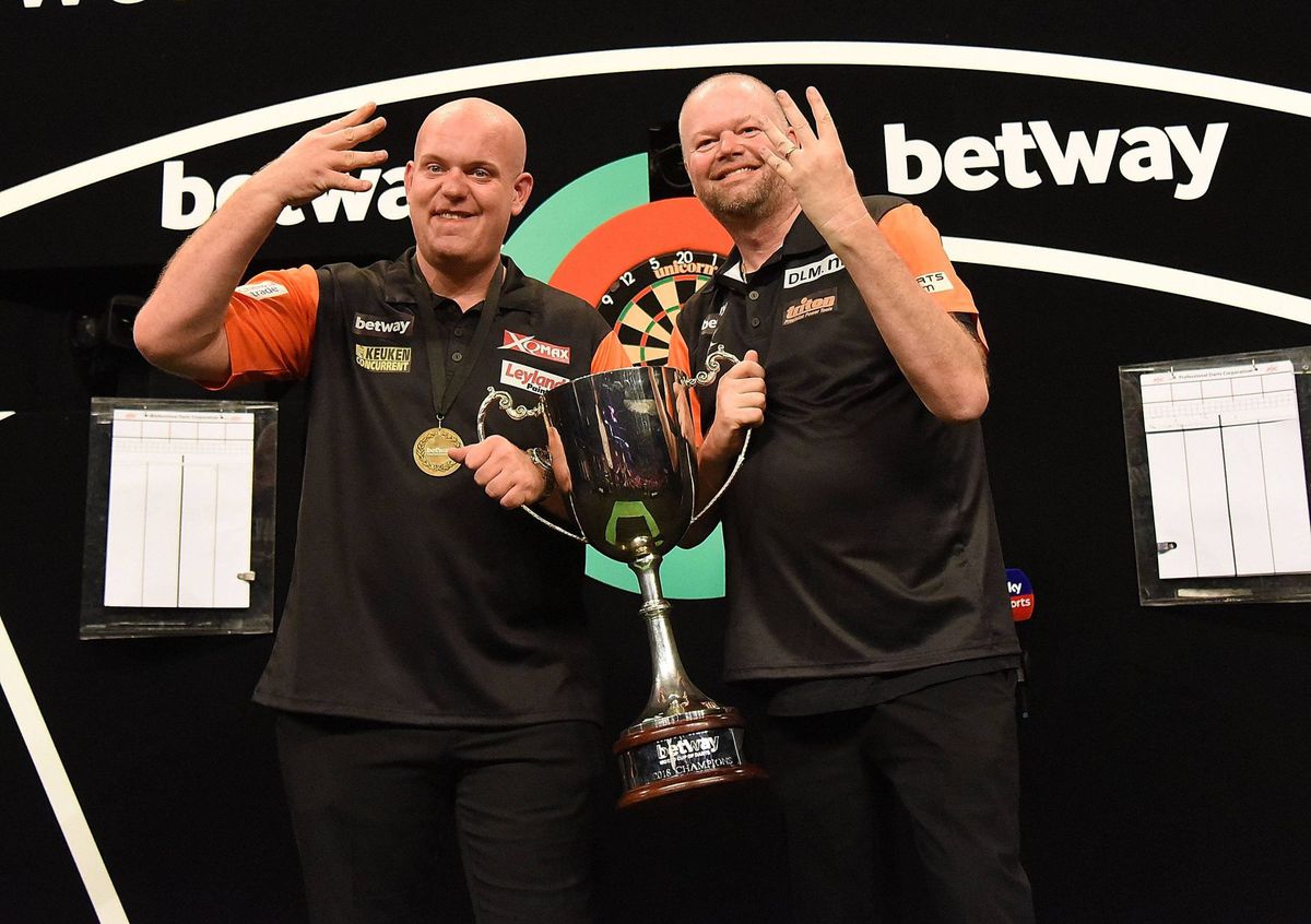 Van Gerwen over terugkeer van Van Barneveld: 'Daar wilde hij eerst niet dood gevonden worden'