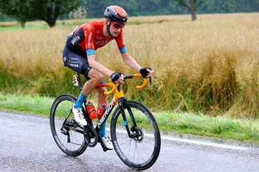 Wout Poels verovert als derde Nederlander deze Tour de bollentrui