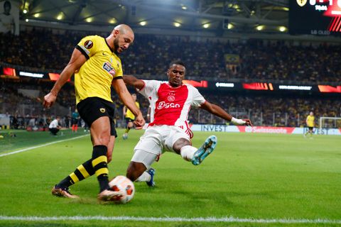 Volop complimenten voor Jorrel Hato: '17 jaar, wat een speler'