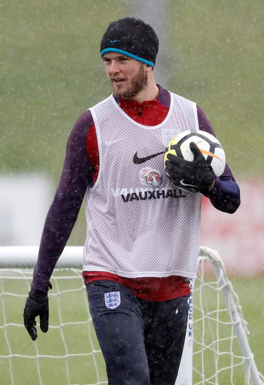 Southgate kiest wéér een nieuwe aanvoerder: Dier captain tegen Duitsland