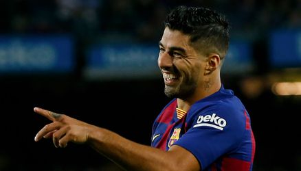 Golazo! Suarez volleert HEERLIJK raak en zet Barcelona weer naast Inter (video)