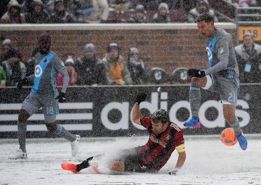 Heerlijk voetbalgevecht in MLS midden in sneeuwstorm (video)