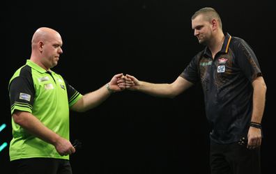 Welke toernooien zitten er nog tussen de Grand Slam en het WK darts?