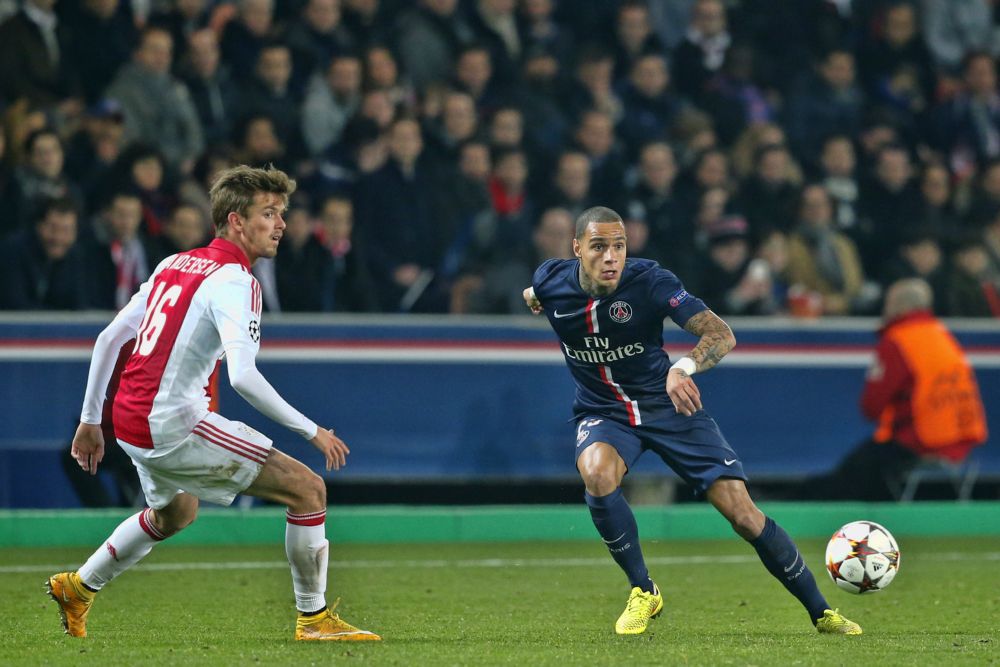 PSG maakt vertrek Van der Wiel officieel