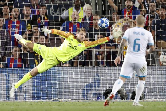 Dembélé en Messi schieten in korte tijd Eindhovense droom aan diggelen (video)