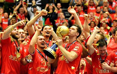 Deense handballers pakken in eigen huis voor het eerst de wereldtitel