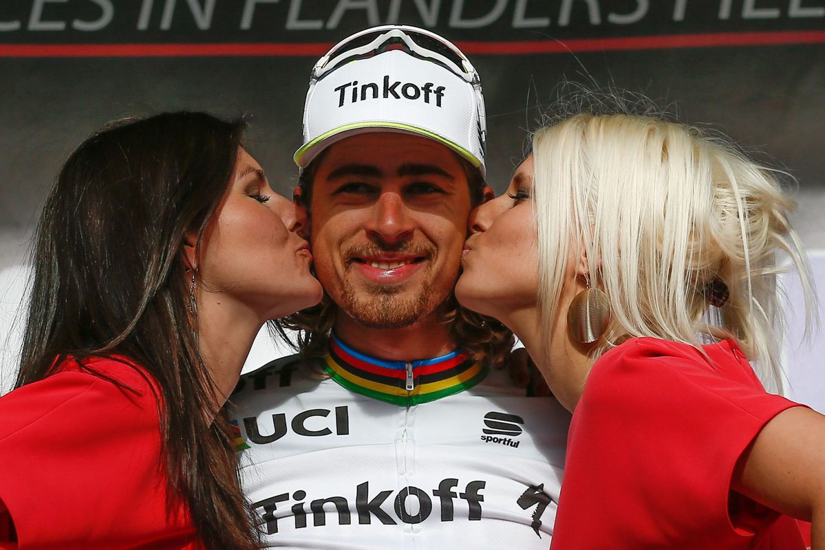 Wereldkampioen Sagan: Ik begrijp niet dat er renners tussen zitten die amper kunnen sturen en toch vooraan willen rijden