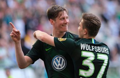 Wolfsburger Weghorst heeft honger naar meer in de Bundesliga: 'Al m'n doelen bereikt'
