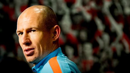 Robben wil 'knallen' tegen de Luxemburgers