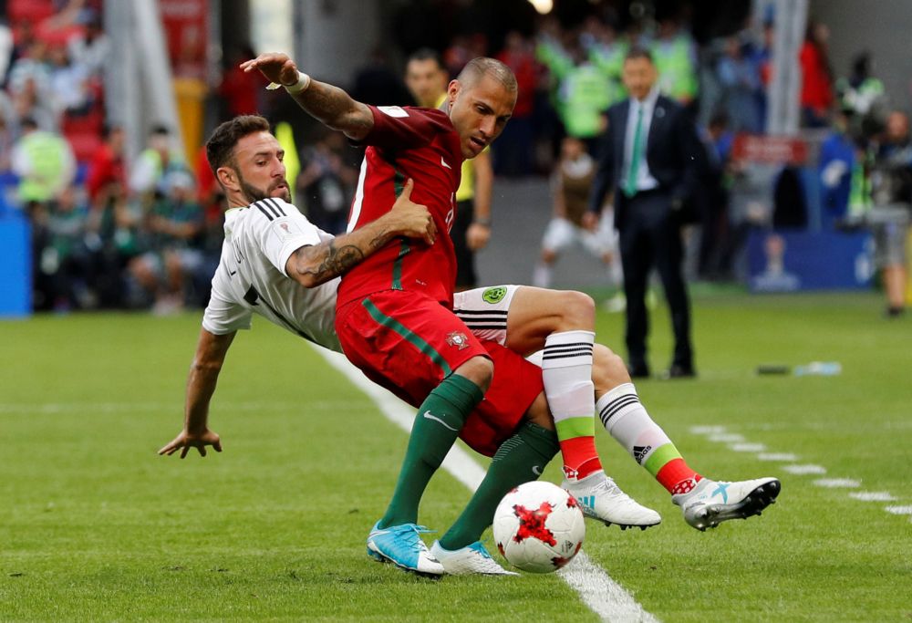 Mexico en Portugal delen punten na spannende slotfase