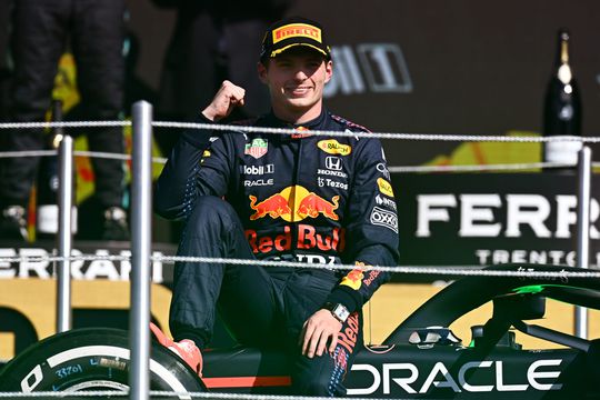 🎥 | Samenvatting GP Mexico: Max Verstappen heer en meester vanaf bocht 1