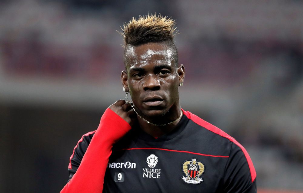 Balotelli over Franse titelstrijd: 'PSG heeft beste spelers, maar geen team'