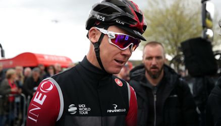 Chris Froome moet toch nog een keer onder het mes