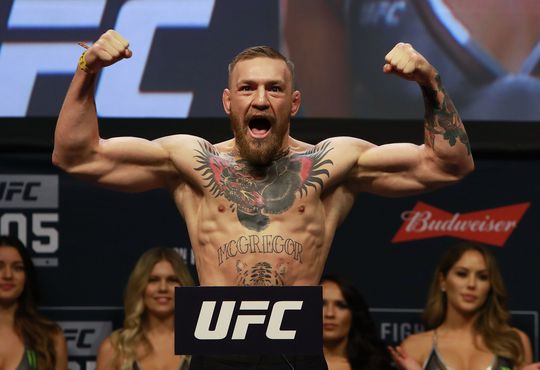 McGregor heeft al getekend om te vechten met Mayweather