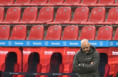 Peter Bosz ligt onder een vergrootglas bij Bayer Leverkusen: 'We moeten oppassen'