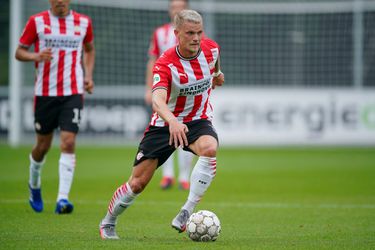 Max debuteert met assist bij PSV, maar komt met de ploeg niet langs Viktoria Köln uit de 3. Bundesliga
