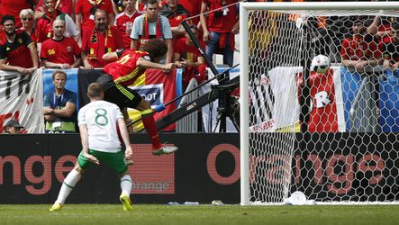 België laat de bal 28 (!) keer rondgaan voordat Witsel scoort (video)