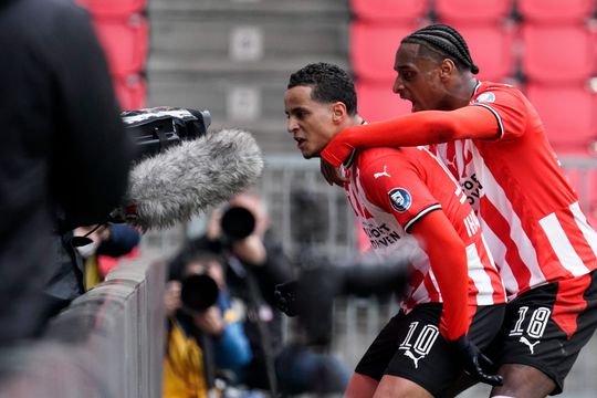 Valentijn Driessen weet over wie Ihattaren schreeuwde: 'Ik weet wel wie hij bedoelt'