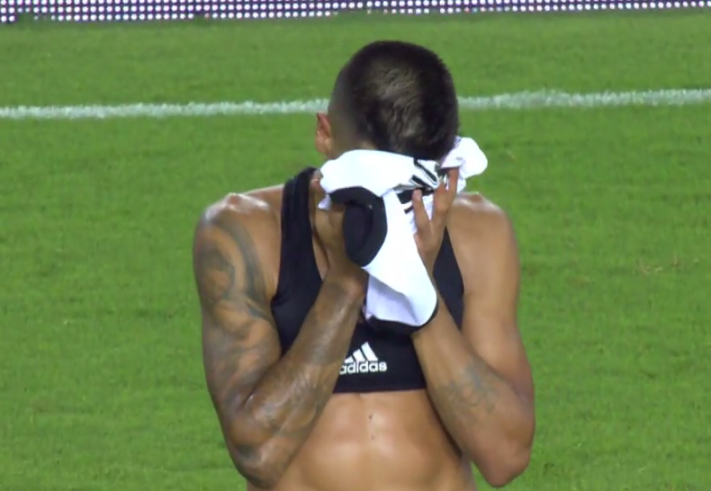 Cancelo huilt na laatste wedstrijd voor Valencia (video)
