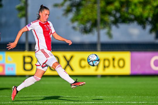 Ajax Vrouwen vrijwel zeker van groepsfase Women's Champions League na dikke zege